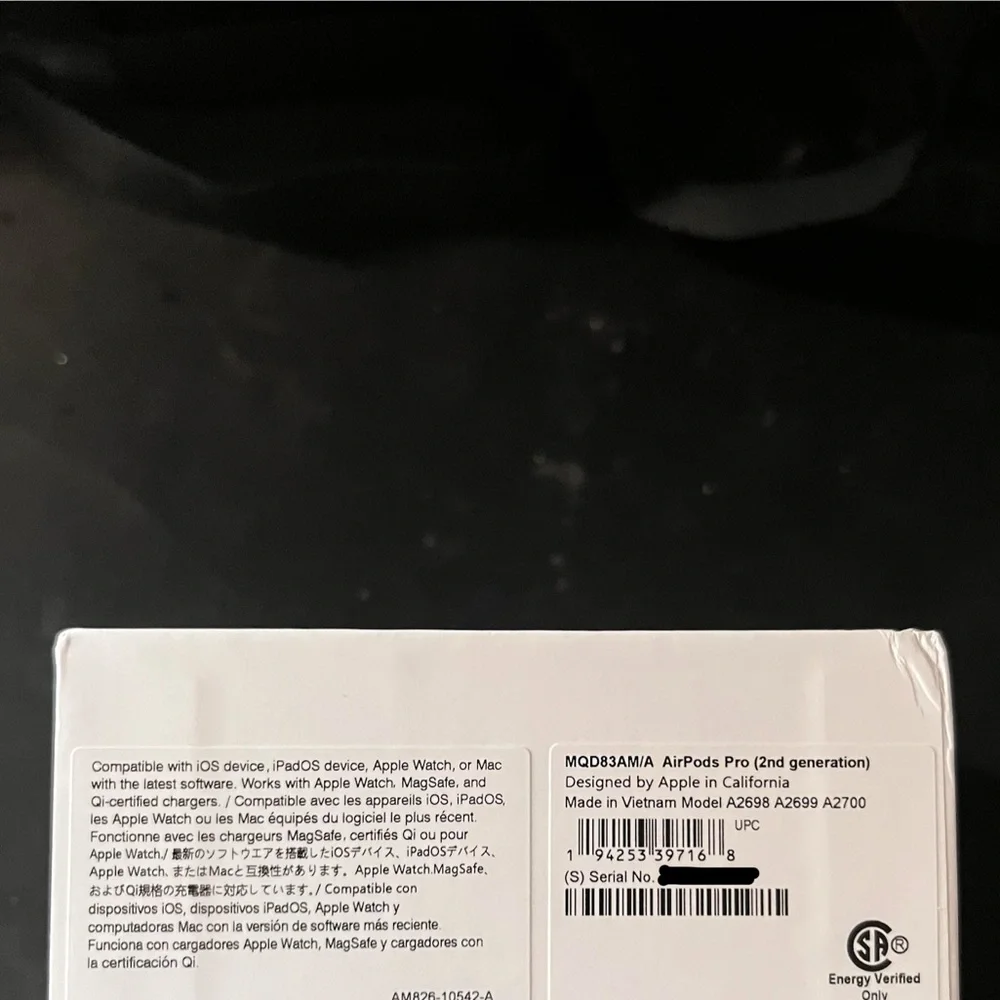 Apple AirPods Pro Box in White